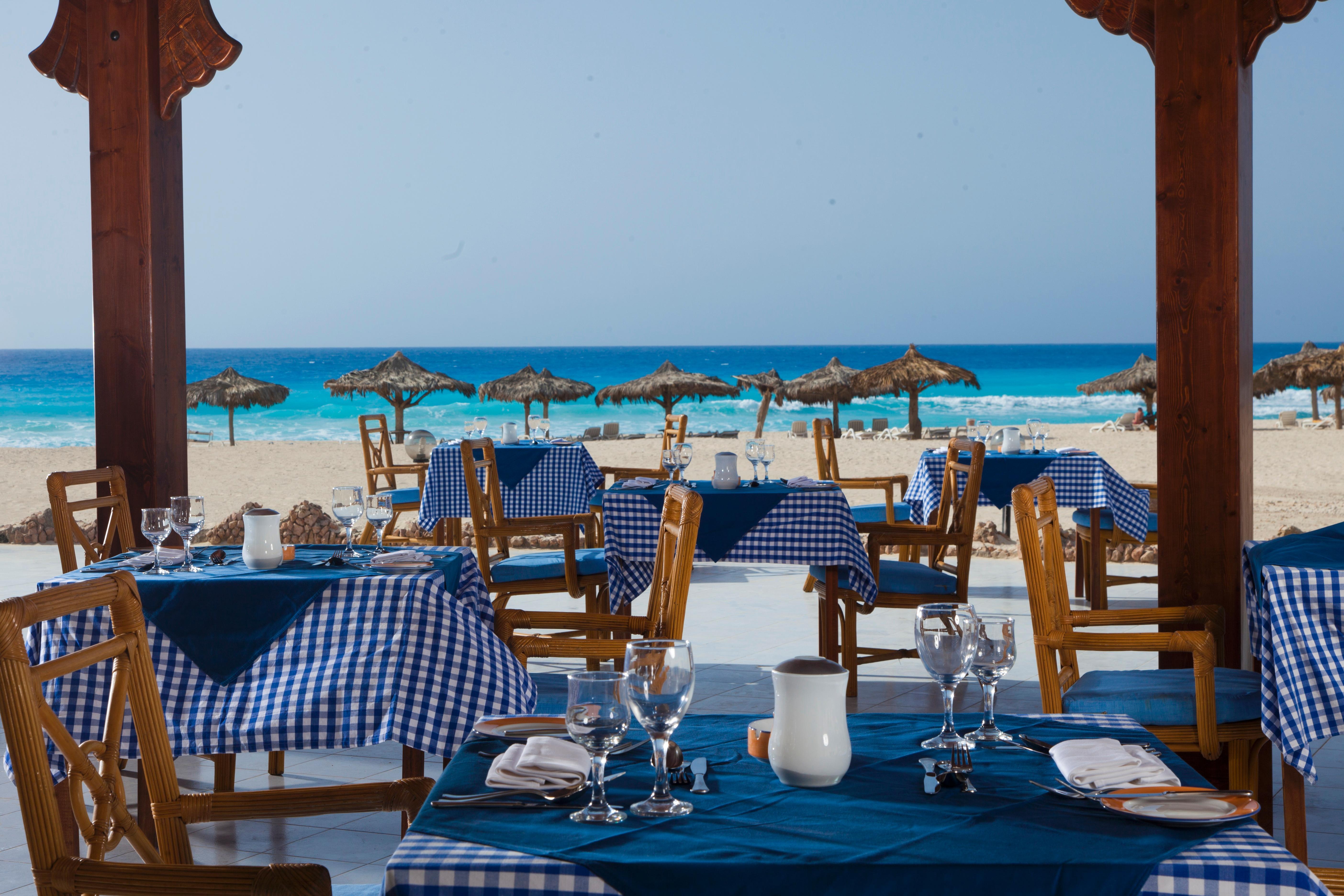 ボルグ エル アラブ ビーチ ホテル ボルグ・エル・アラブ エクステリア 写真 Beach restaurant in Egypt