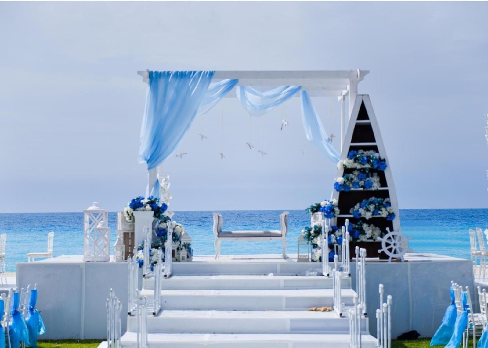 ボルグ エル アラブ ビーチ ホテル ボルグ・エル・アラブ エクステリア 写真 A beach wedding